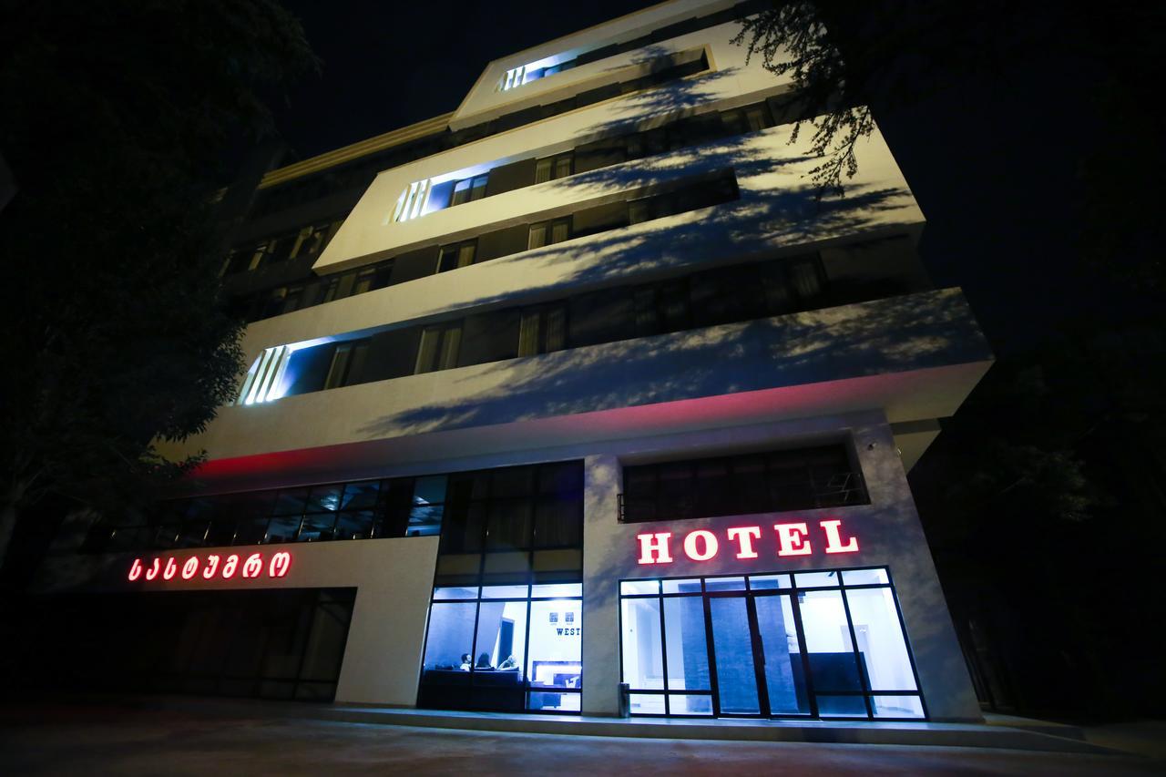 Отель West Tower Кутаиси Экстерьер фото